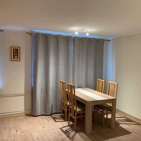 Dikol Two-Room Apartment-Self Check-In & Free Parking Near City Center Tallin Zewnętrze zdjęcie